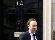 افزایش فشارها بر نخست وزیر انگلیس برای برکناری وزیر بهداشت