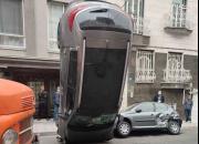 عکس/ تصادف عجیب اسپورتیج در تهران