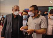 عکس/ بازدید سرزده وزیر بهداشت از مرکز واکسیناسیون