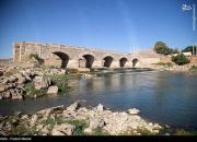 عکس/ کم شدن حجم آب رودخانه گاماسیاب در کرمانشاه