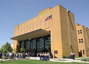 آمریکا بخشی از کارکنان سفارت کابل را خارج می‌کند