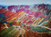 تصویری زیبا از کوه‌های رنگی در ایران