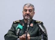 سرلشکر جعفری: اگر جوانان نبودند انقلاب از پای در می آمد