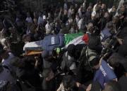 فیلم/ حمله صهیونیست‌ها به مراسم تشییع شیرین ابوعاقله