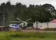 فیلم/ سقوط هلیکوپتر ارتش مکزیک در کنار جاده‌ای