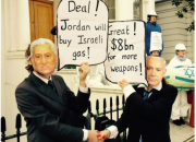 اعتراض حامیان فلسطین به قرارداد ننگین گازی اردن و اسرائیل در لندن و کیپ‌تاون + تصاویر