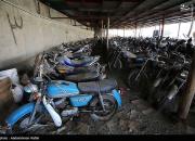 عکس/ پارکینگ موتور سیکلت‌های توقیفی در همدان