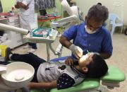 کمک پزشکان جهادی به کودکان جنگ زده +عکس