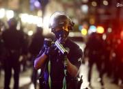 فیلم/ شلیک پلیس آمریکا به دختر معترض