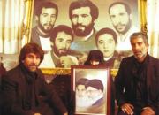 عکس/ حضور حجت‌الاسلام رئیسی در منزل شهیدان افراسیابی