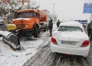عکس/ خودروی برف روب شهرداری خراب شد