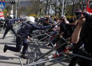 اعتراضات خشونت بار ضد محدودیت‌ها در پایتخت‌های اروپایی